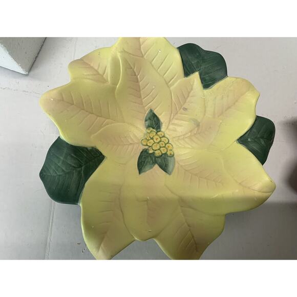 Partylite Poinsettia Plate Candle Holder Bowl PAIR Red White Stickers Flowers - Picture 3 of 4